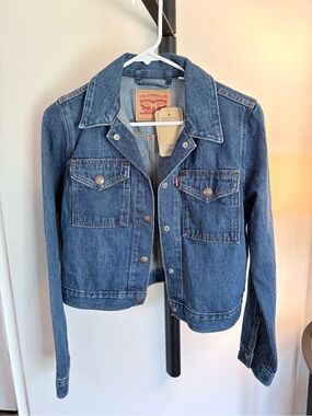 Levi's Women's Dark Blue Denim Trucker Jacket
